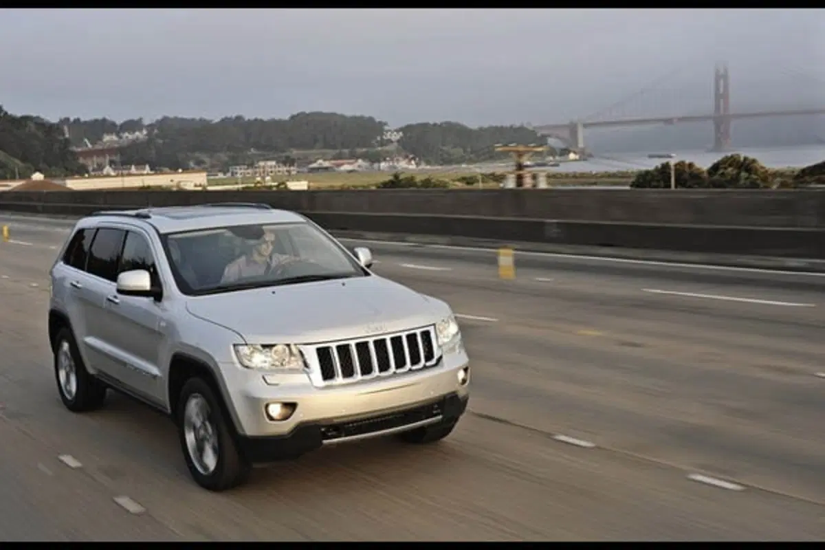 Jeep Grand Cherokee Overland (5)