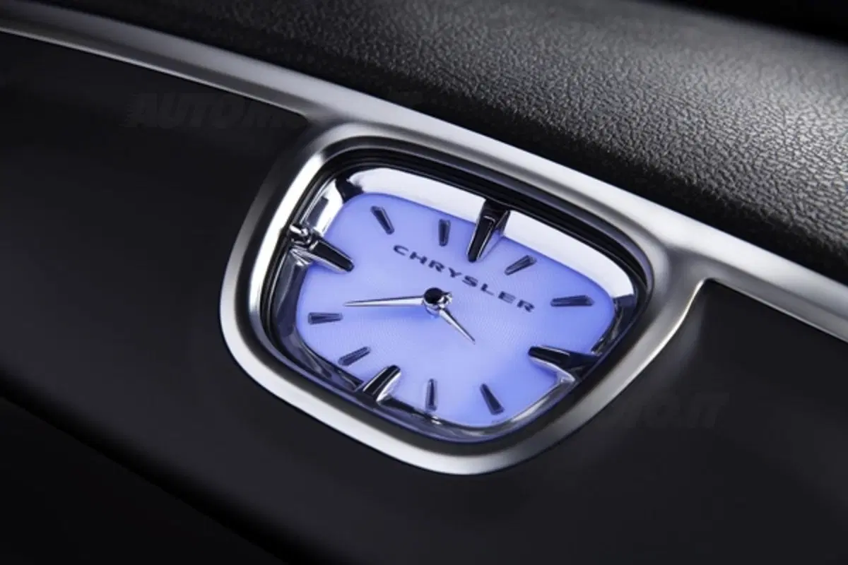 Nuova Chrysler 300C (10)