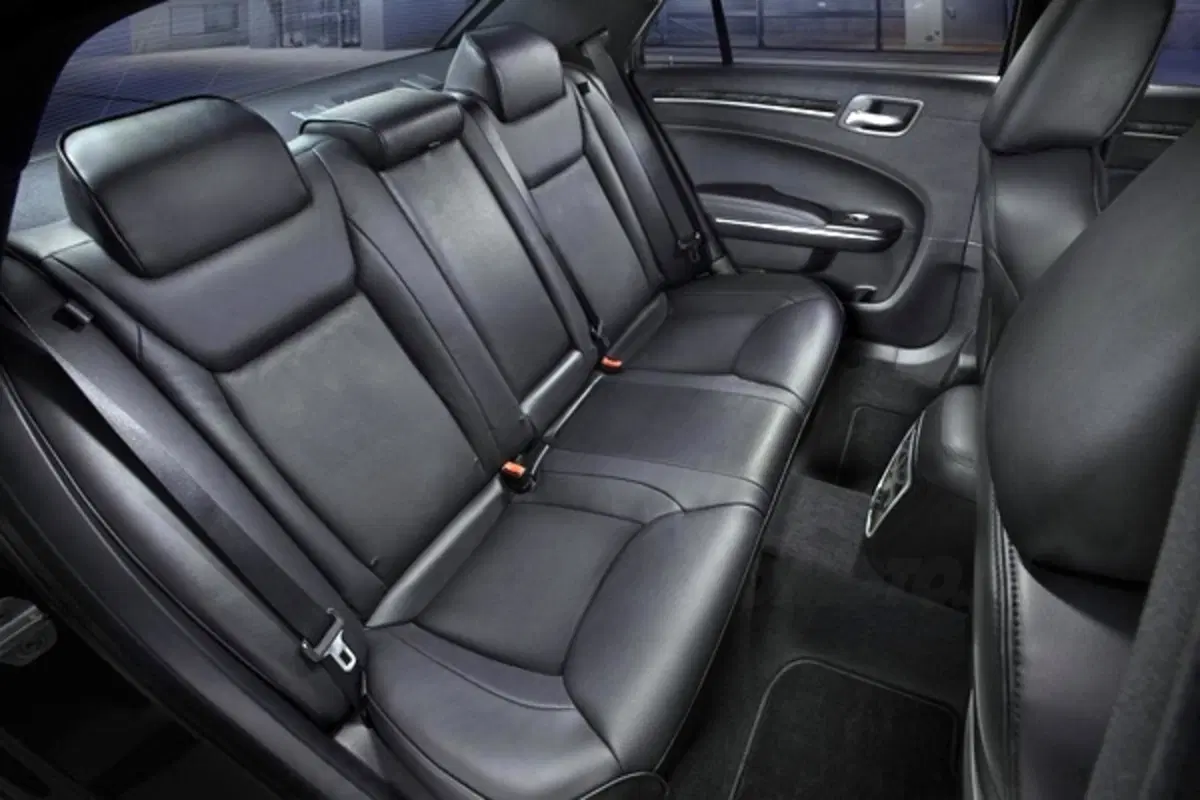 Nuova Chrysler 300C (15)