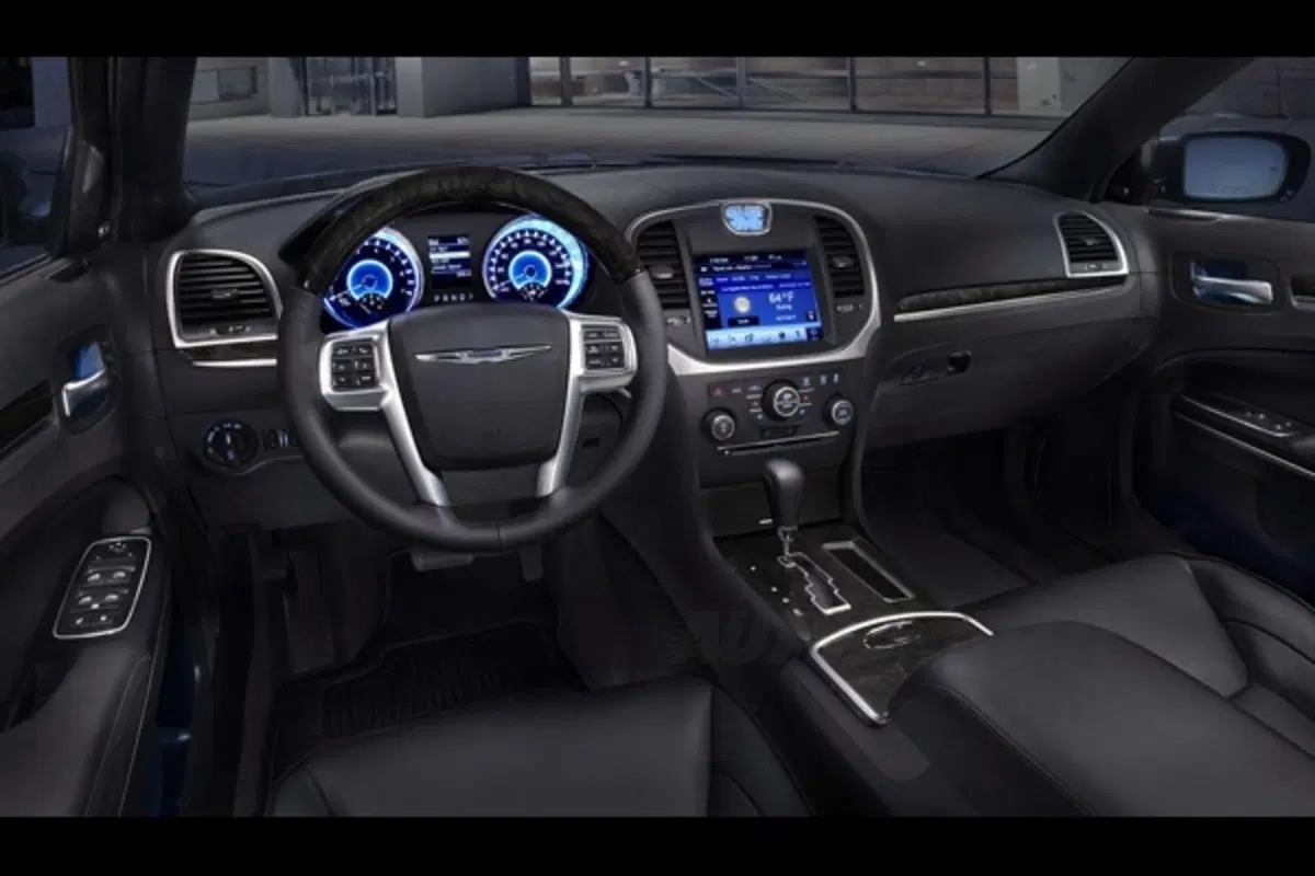 Nuova Chrysler 300C (16)