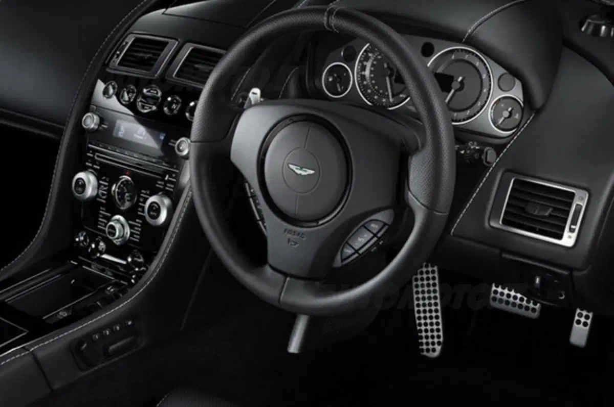 Aston Martin DB9 Special Edition (8)