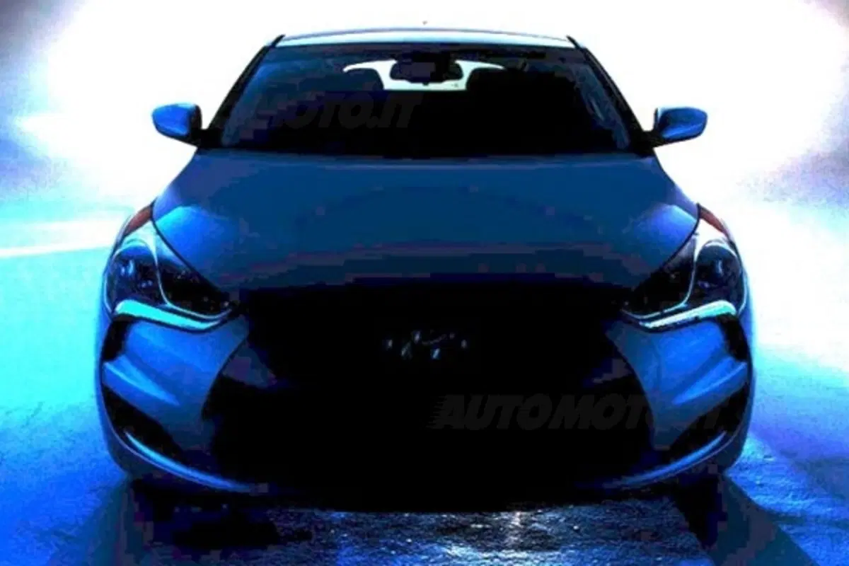 Hyundai Veloster: primo teaser