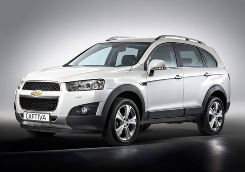 Nuova Chevrolet Captiva restyling: da 28.100 euro