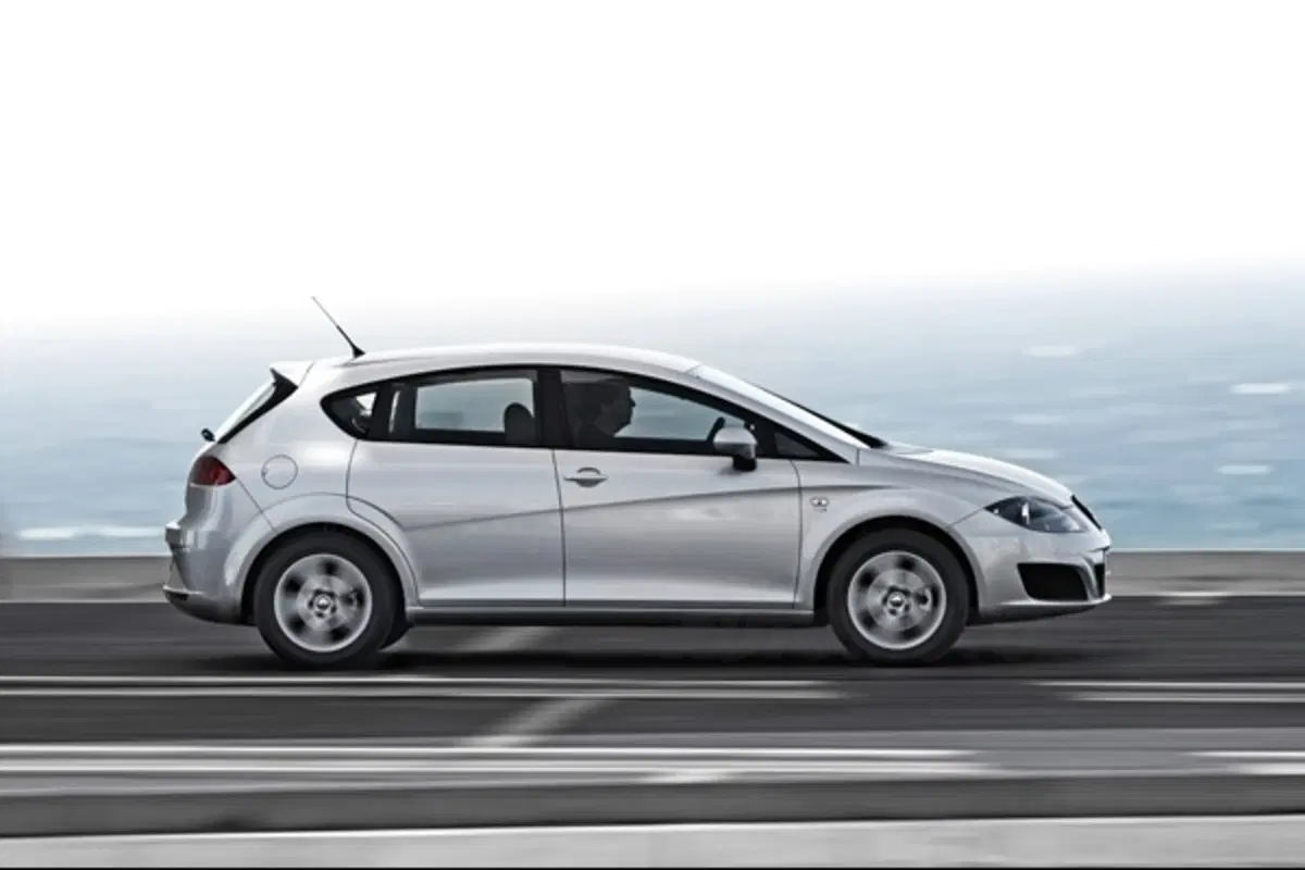 Seat torna in vetta alle vendite in Spagna (9)
