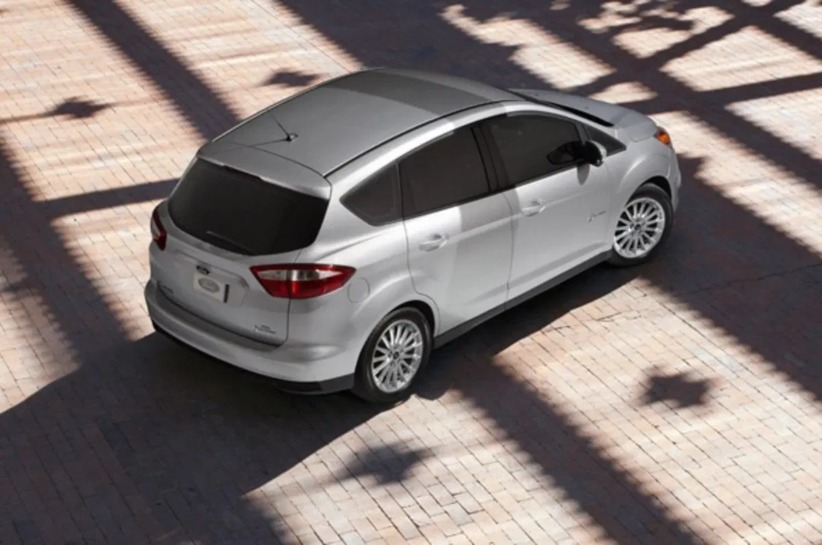 Ford C-Max: due nuove ibride a Detroit 2011 (3)