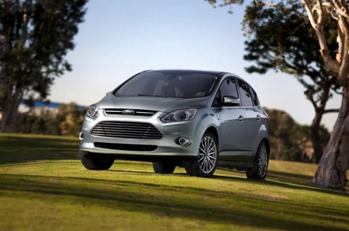 Ford C-Max: due nuove ibride a Detroit 2011 (4)