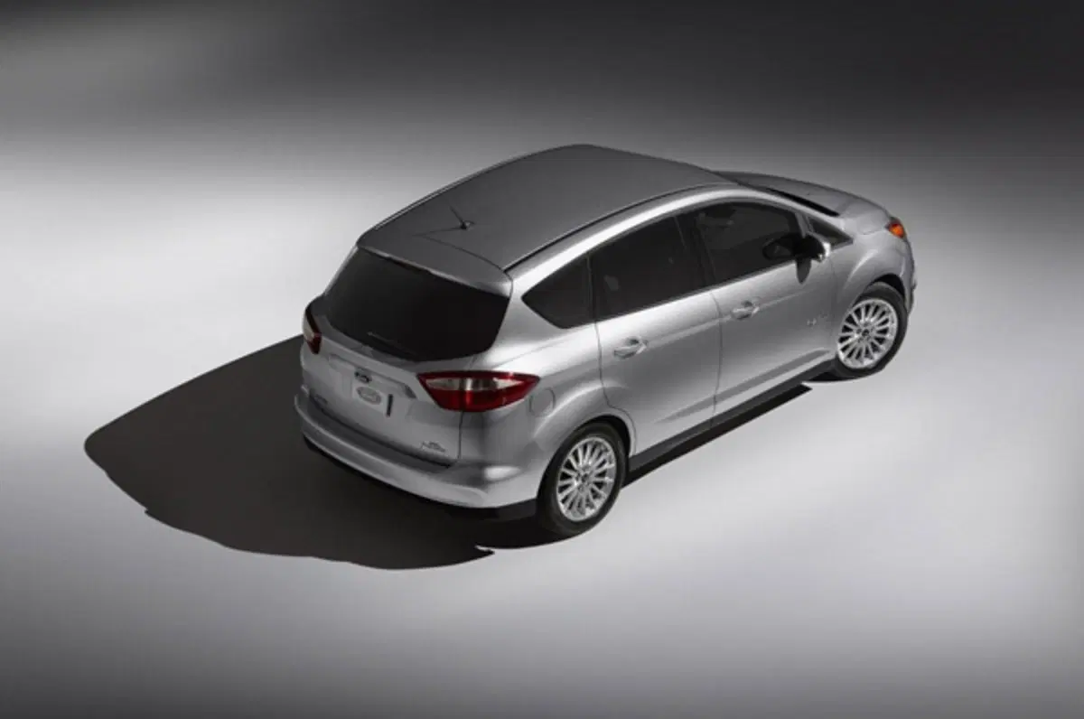 Ford C-Max: due nuove ibride a Detroit 2011 (9)
