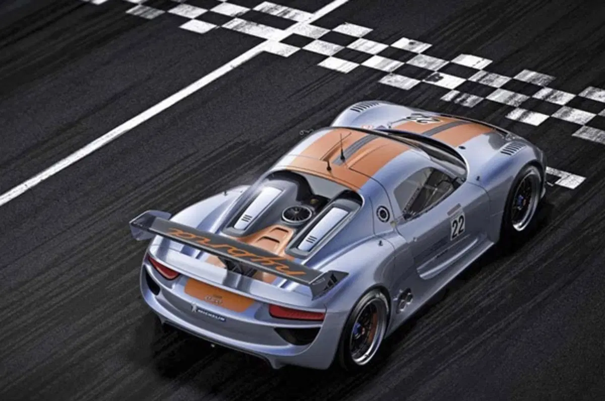 Porsche 918 RSR (5)