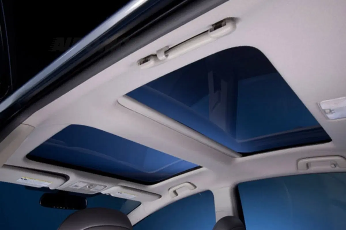 Toyota Prius v (35)