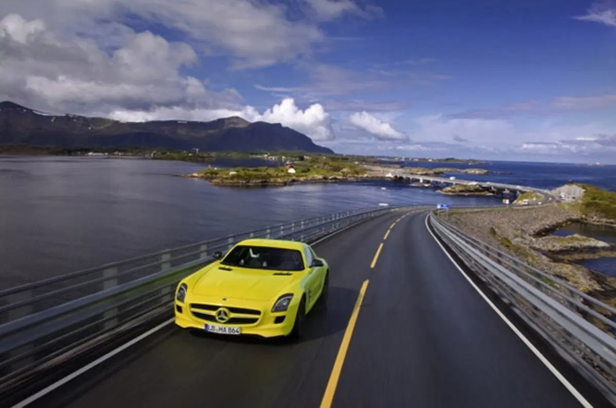 Mercedes SLS AMG E-Cell (6)