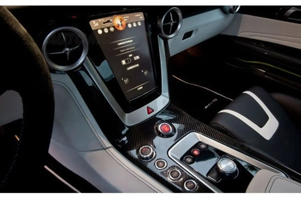 Mercedes SLS AMG E-Cell (14)