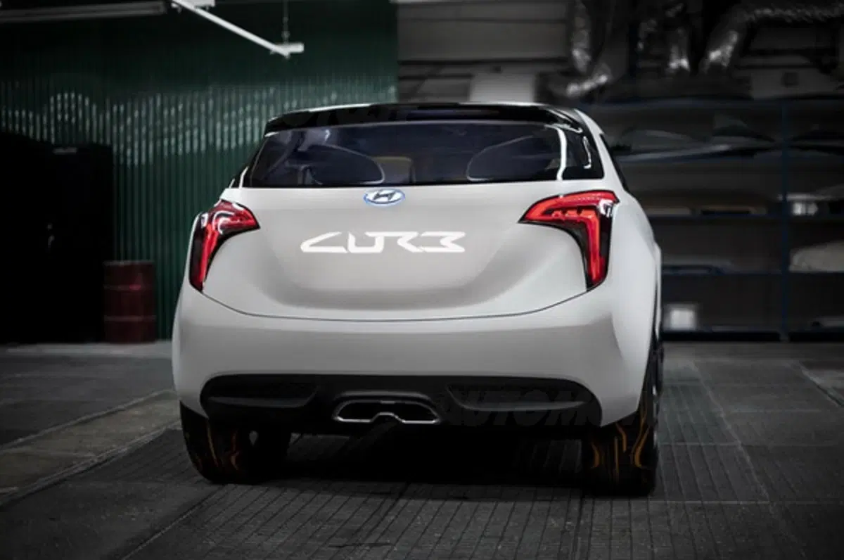 Hyundai Curb (6)