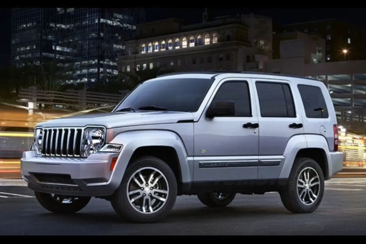 Jeep 70th Anniversary Edition (2)