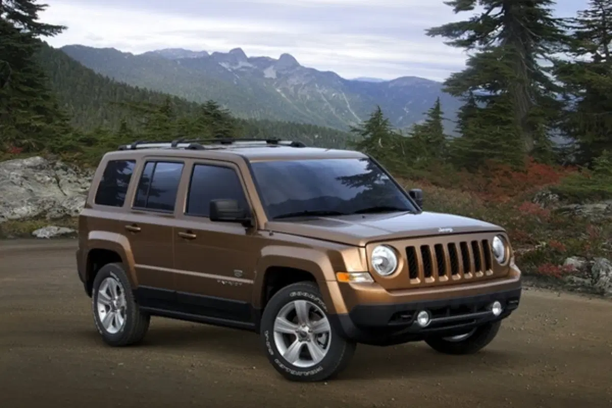 Jeep 70th Anniversary Edition (4)
