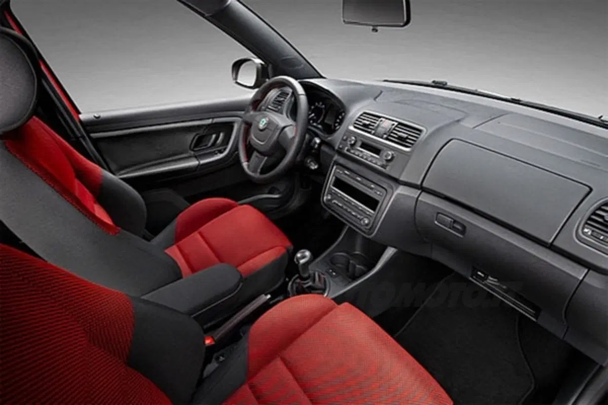 Skoda Fabia Monte Carlo (2)
