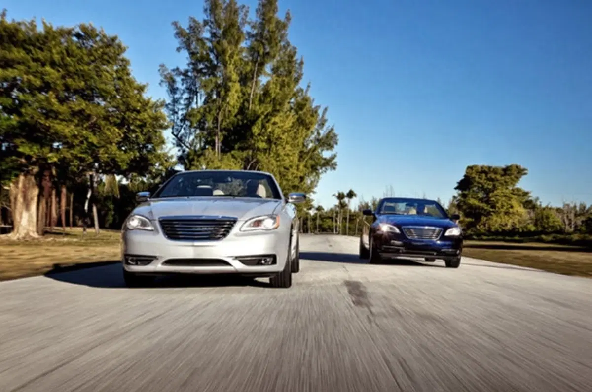 Chrysler 200 Cabriolet (3)