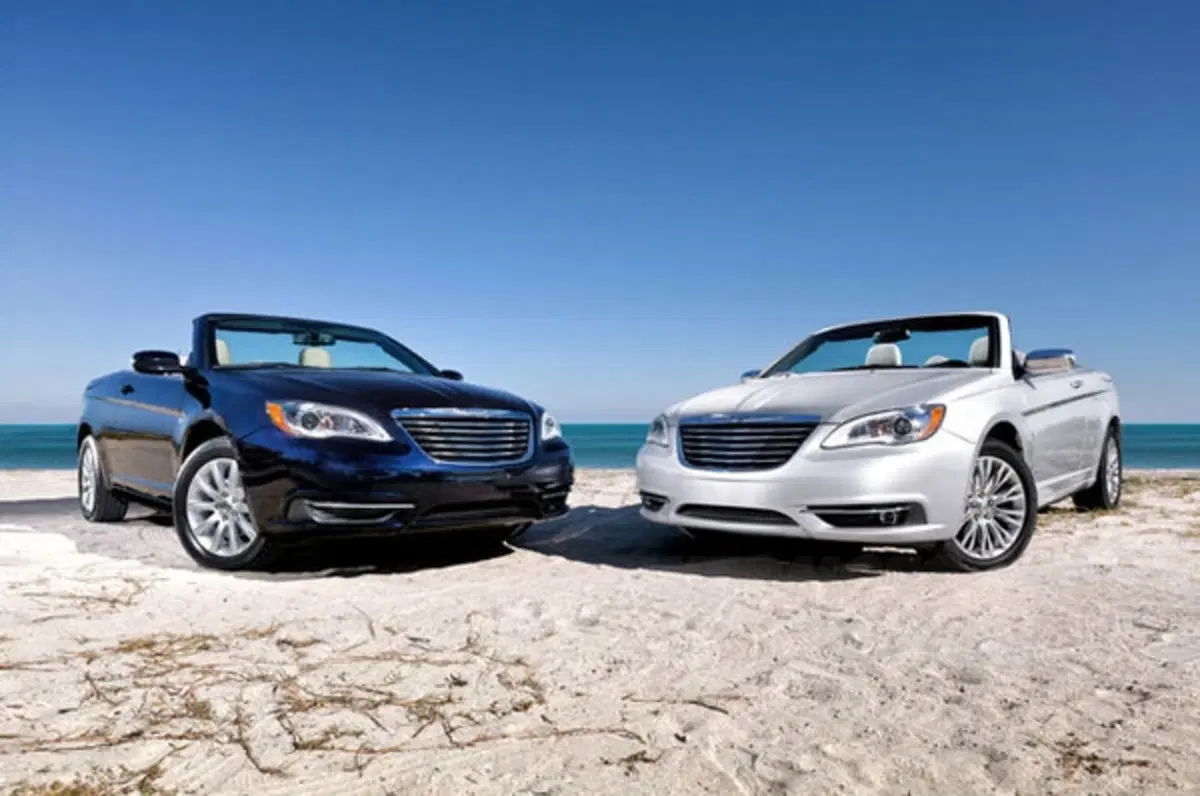 Chrysler 200 Cabriolet (9)