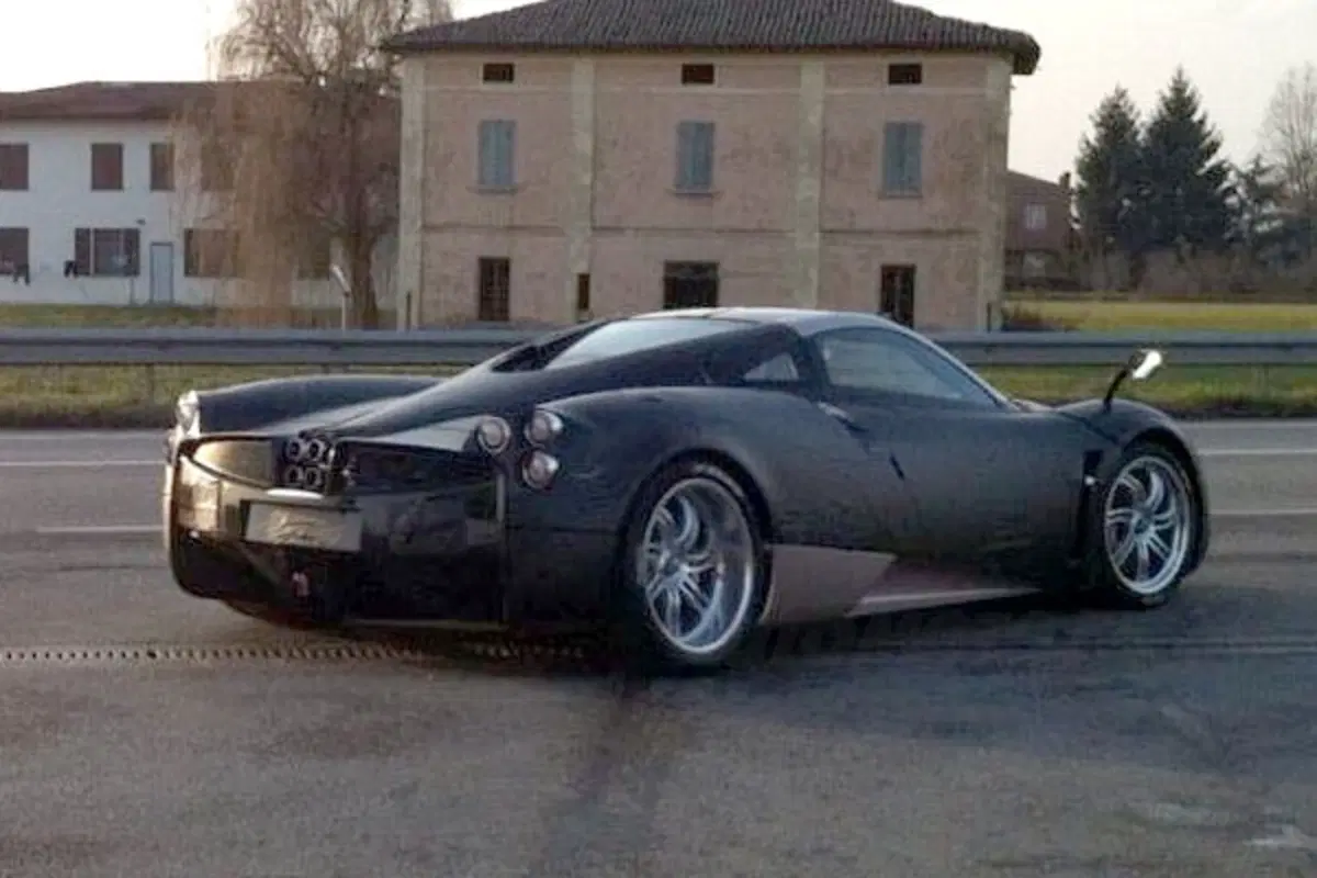 Pagani Huayra C9 - quasi senza veli
