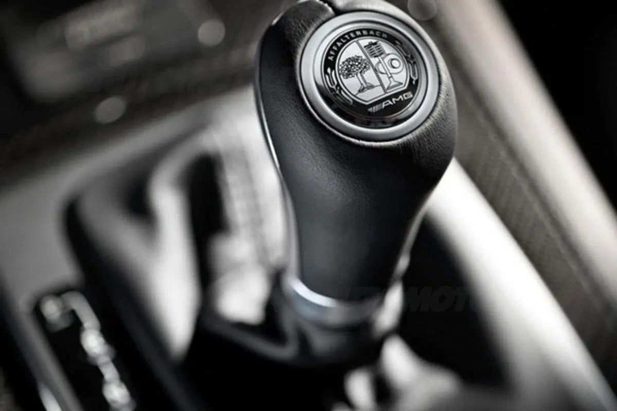 Mercedes C63 AMG Affalterbach Edition (8)