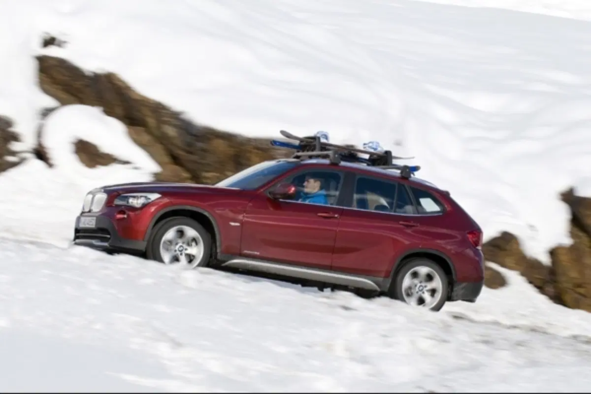 BMW X1 xDrive28i: Twin Power Turbo da 245 CV (3)