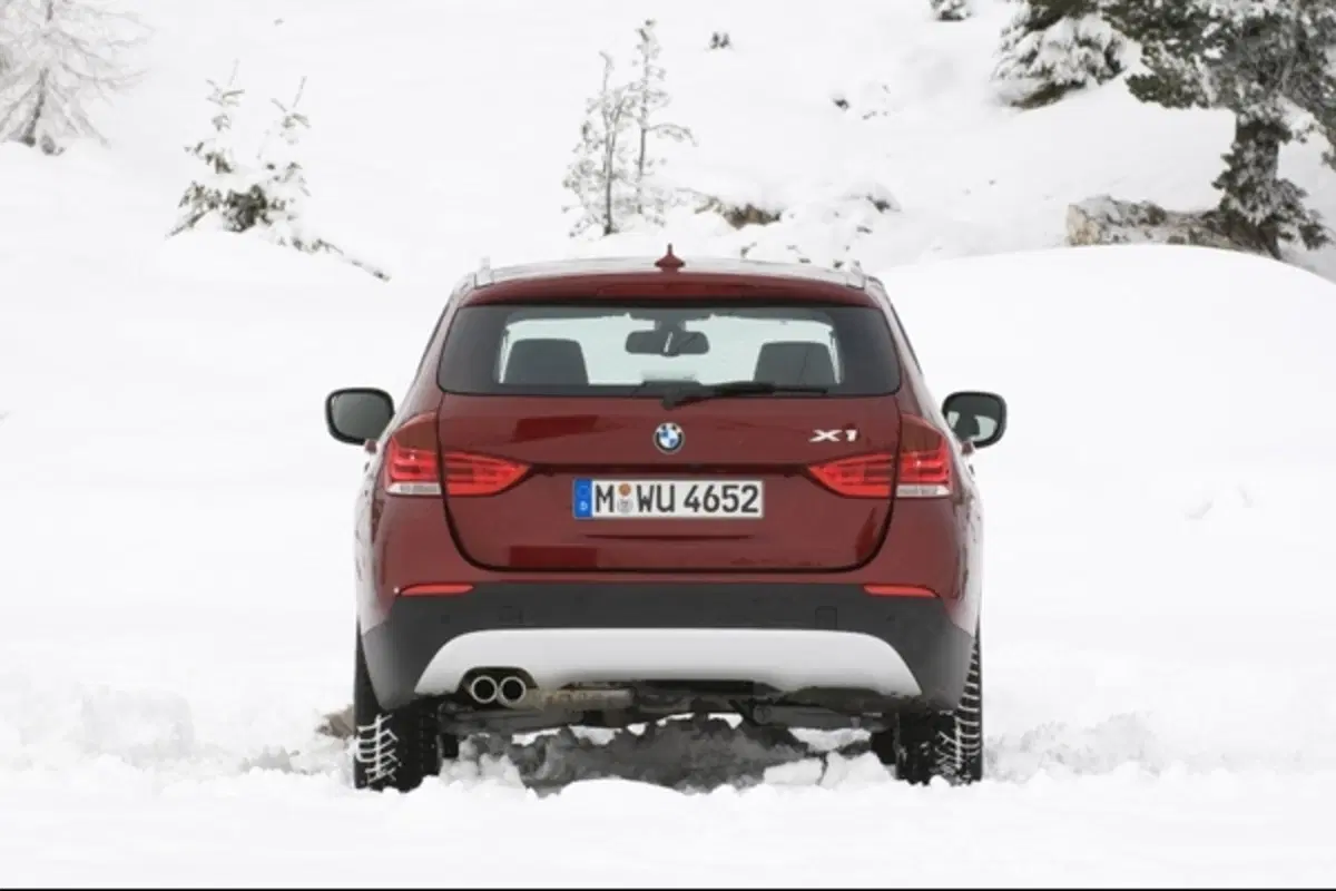 BMW X1 xDrive28i: Twin Power Turbo da 245 CV (9)