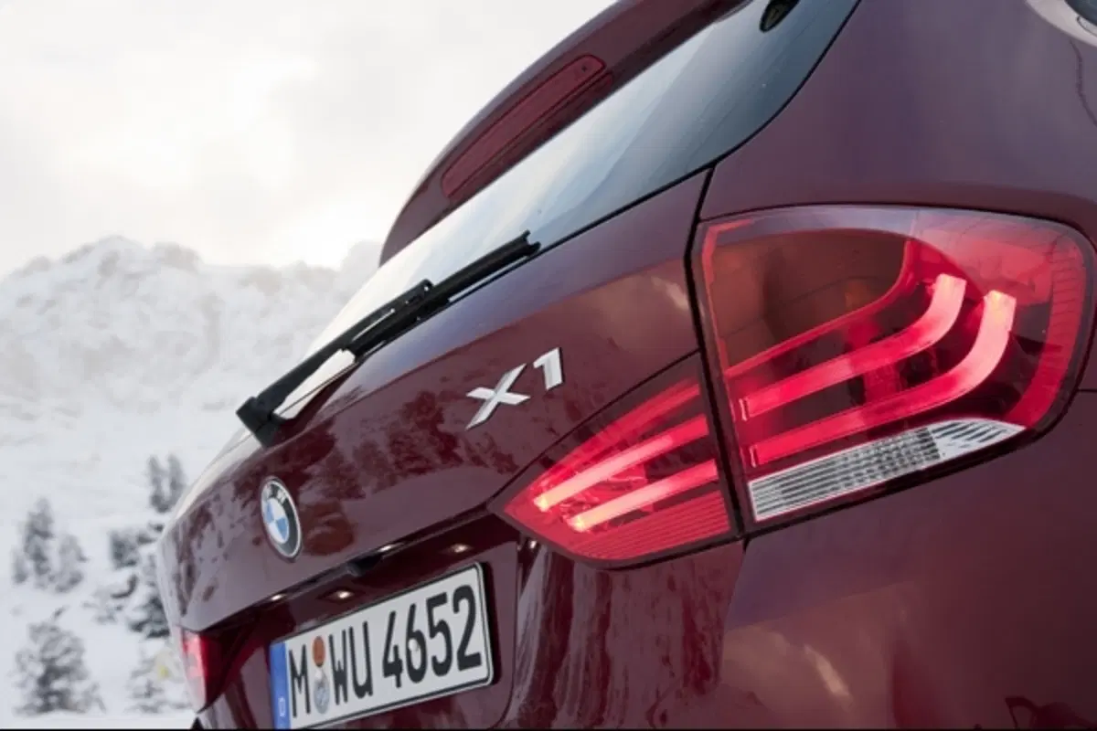 BMW X1 xDrive28i: Twin Power Turbo da 245 CV (13)