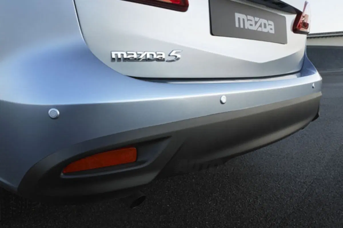 Nuova Mazda 5: da 19.650 euro (11)
