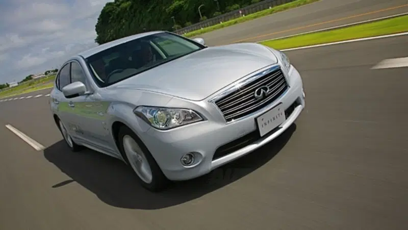 Infiniti M35h