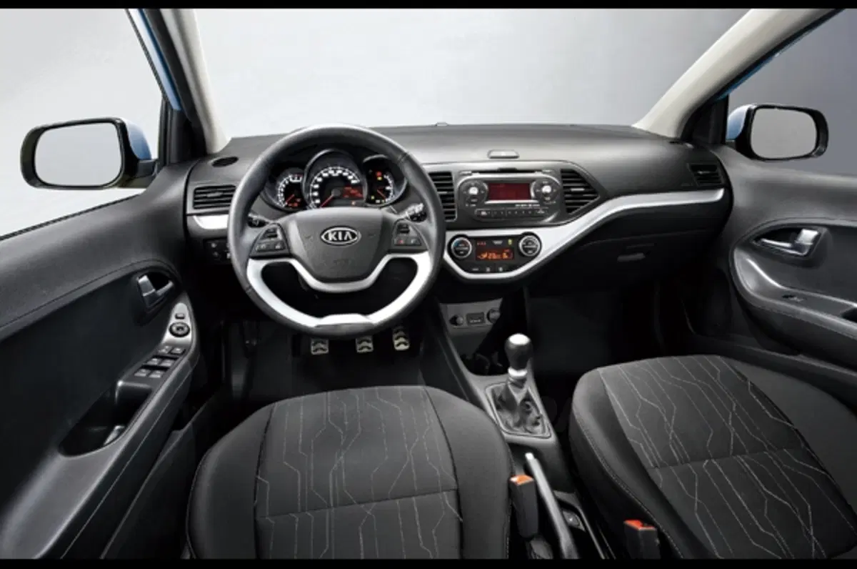 Infiniti M35h (19)