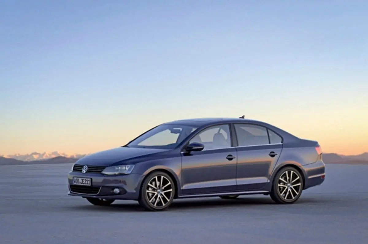 Volkswagen Jetta m.y. 2011: da 20.850 euro (11)