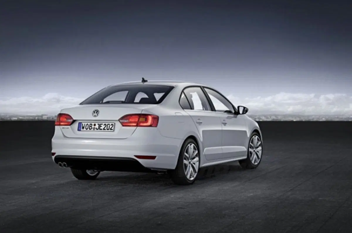 Volkswagen Jetta m.y. 2011: da 20.850 euro (12)