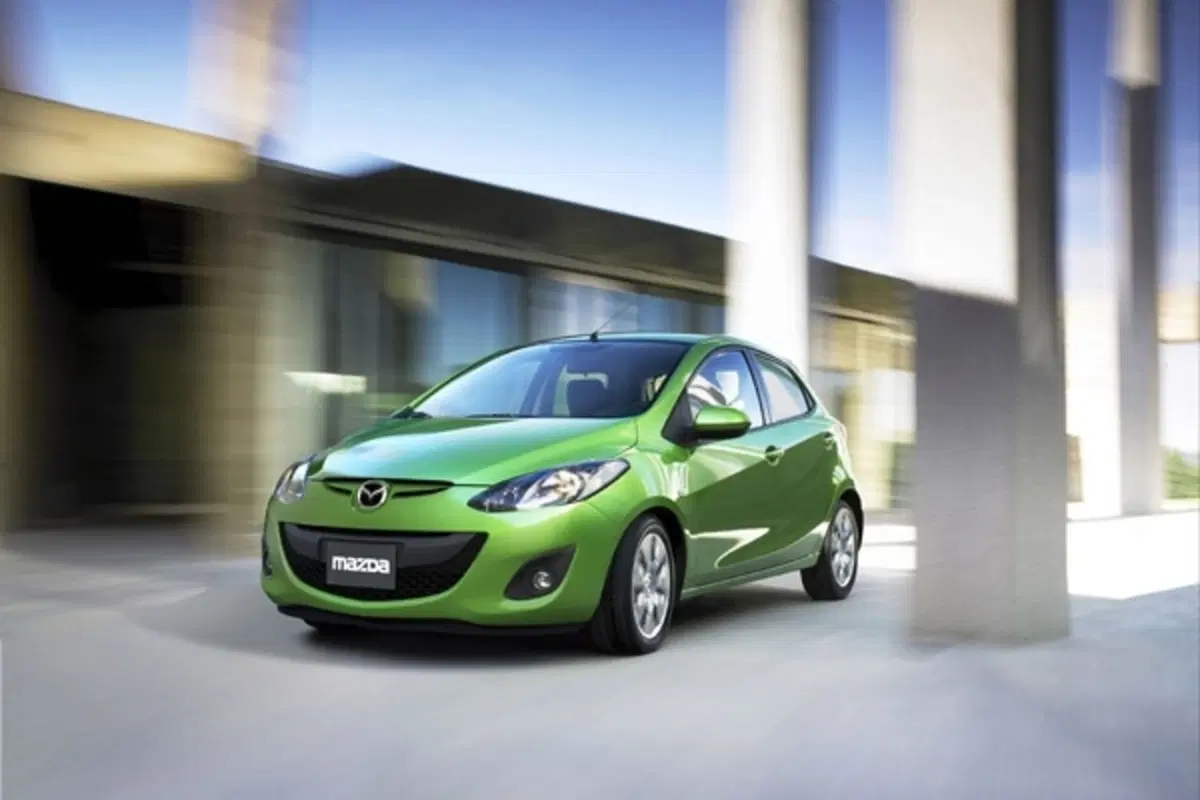 Mazda: dal 2012 una Mazda2 elettrica (2)