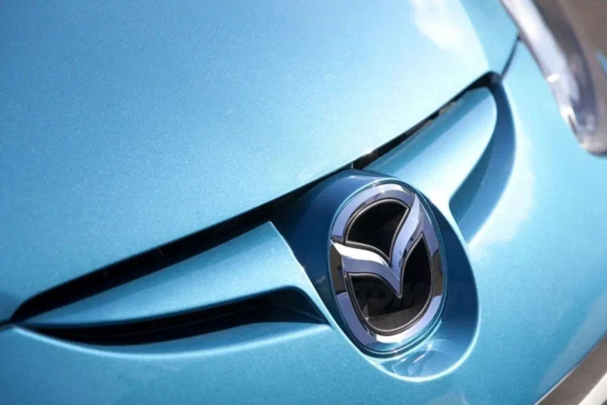 Mazda: dal 2012 una Mazda2 elettrica (10)