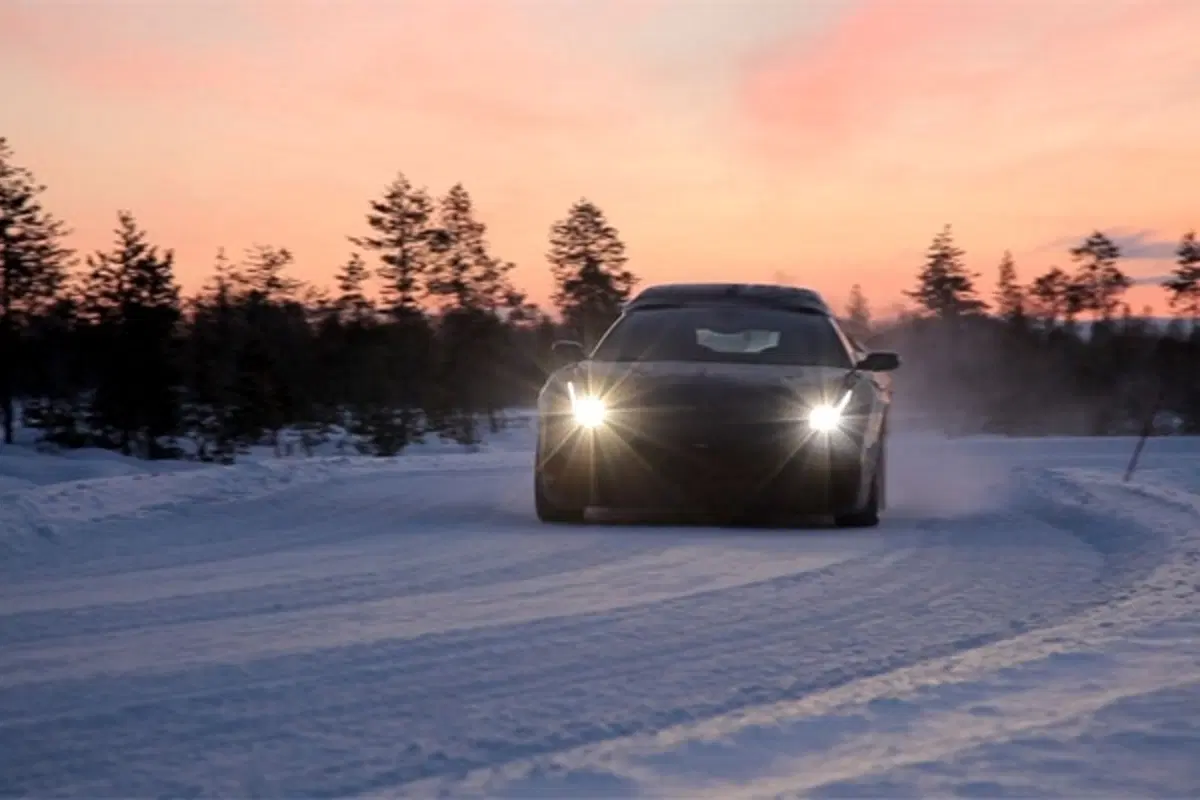 Ferrari FF: eccola in abito grigio (8)