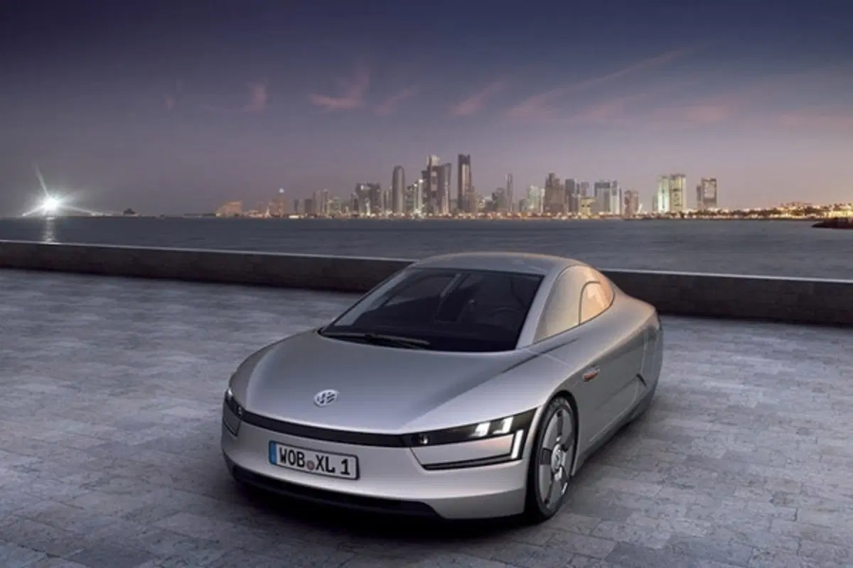Volkswagen XL1 - 0.9 litri/100 km! (8)