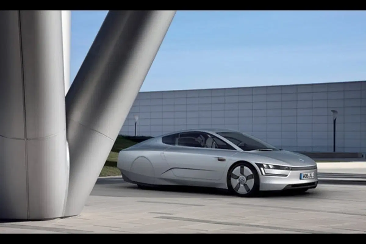 Volkswagen XL1 - 0.9 litri/100 km! (11)