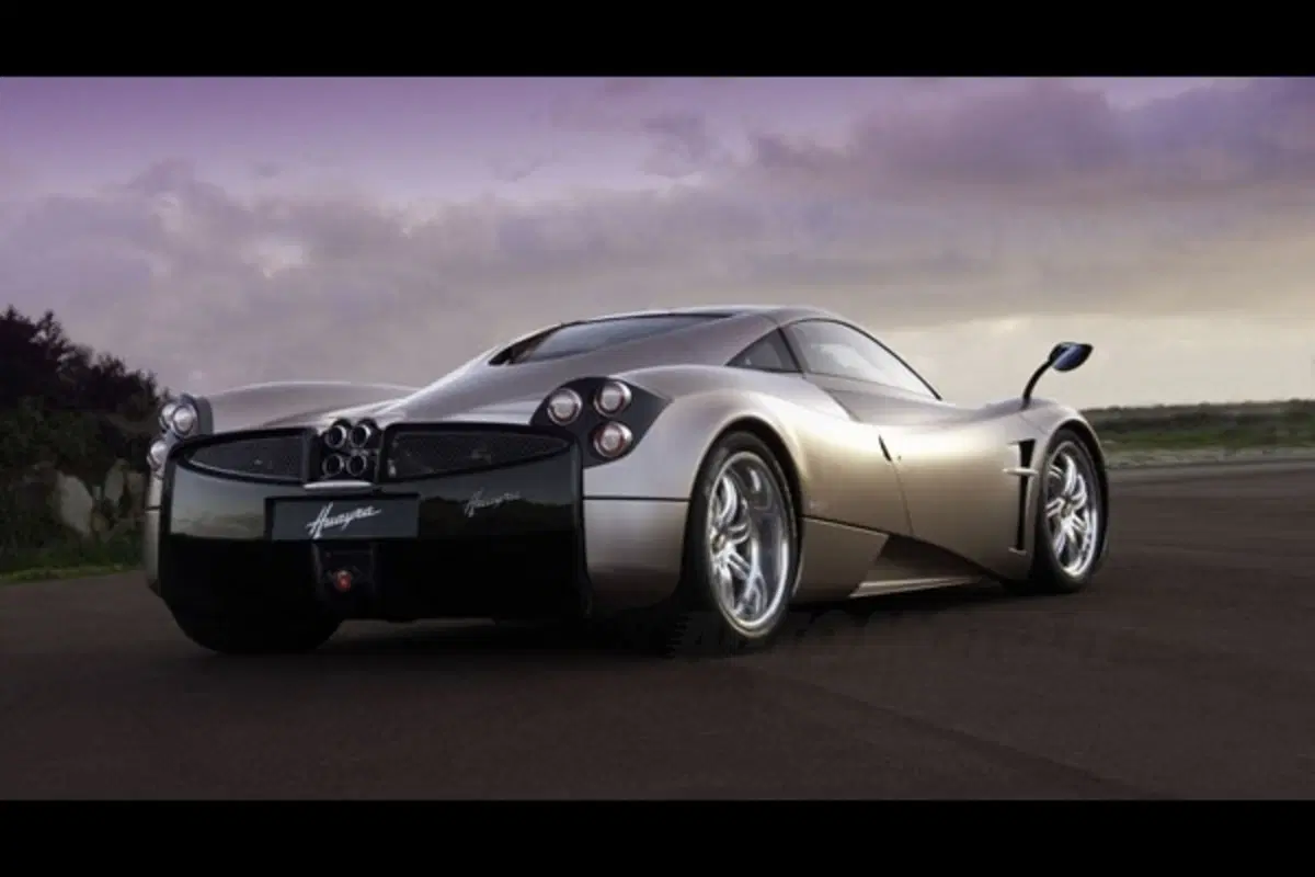 Pagani Huayra (7)