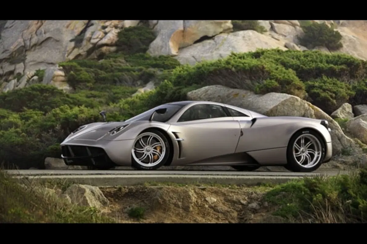 Pagani Huayra (8)