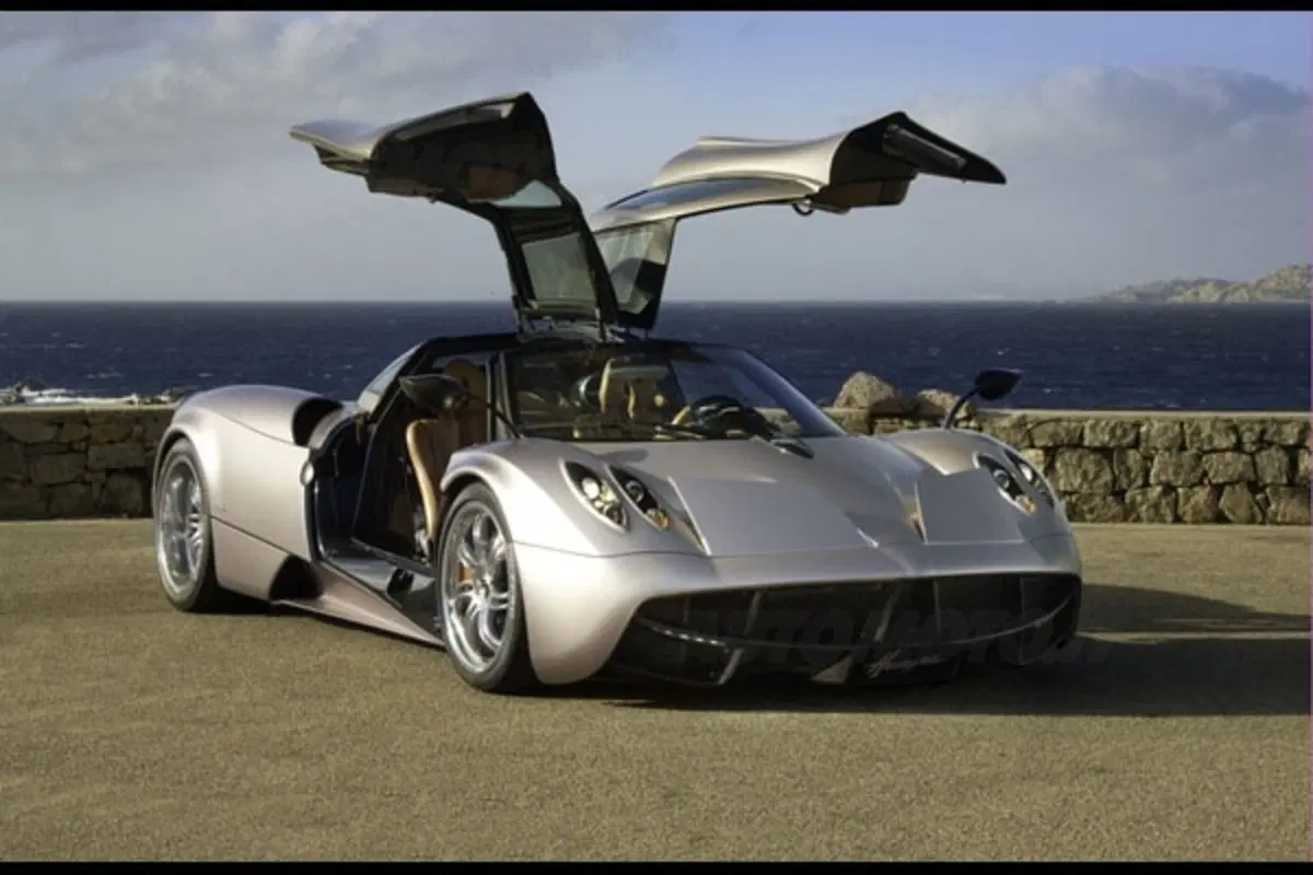 Pagani Huayra (11)
