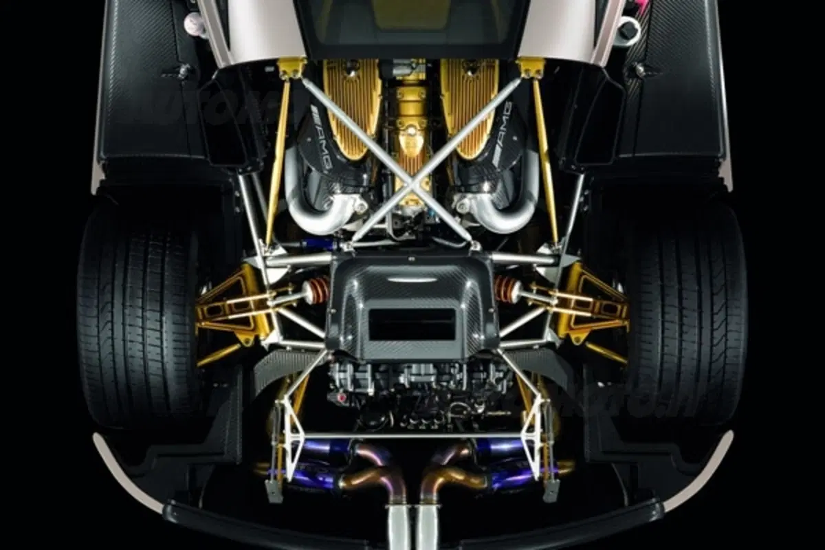 Pagani Huayra (34)