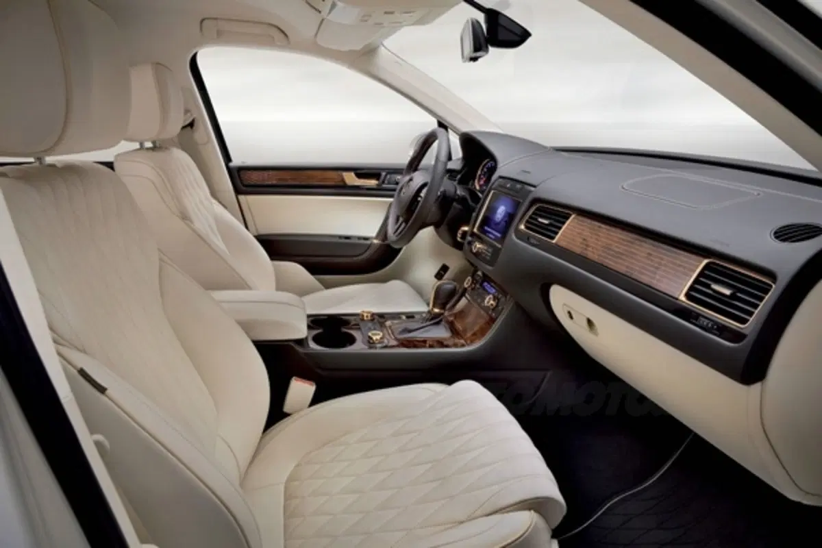 Volkswagen Touareg Gold Edition (6)