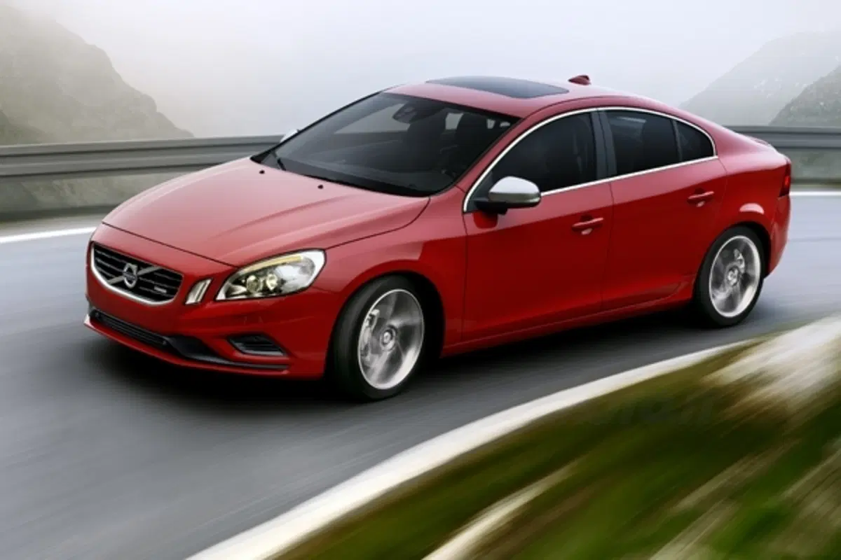 Volvo V60 ibrida plug-in: su strada nel 2012