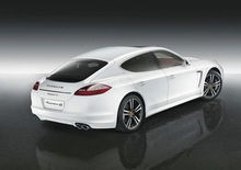 Porsche Panamera 4S Exclusive Middle East Edition