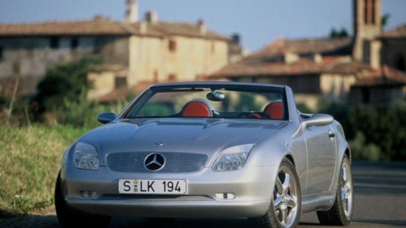 Nuova Mercedes SLK: 15 anni di evoluzione
