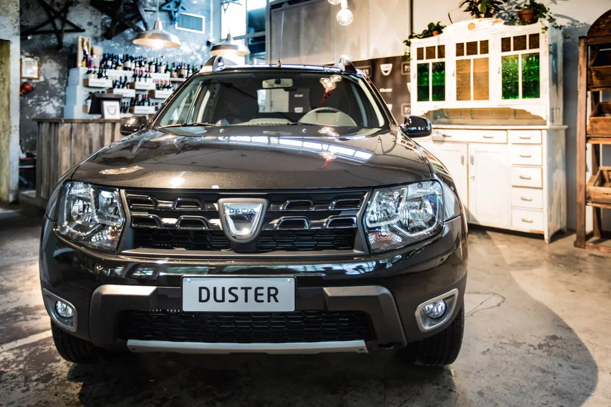 Duster Black Shadow: è gradito l’abito scuro (3)