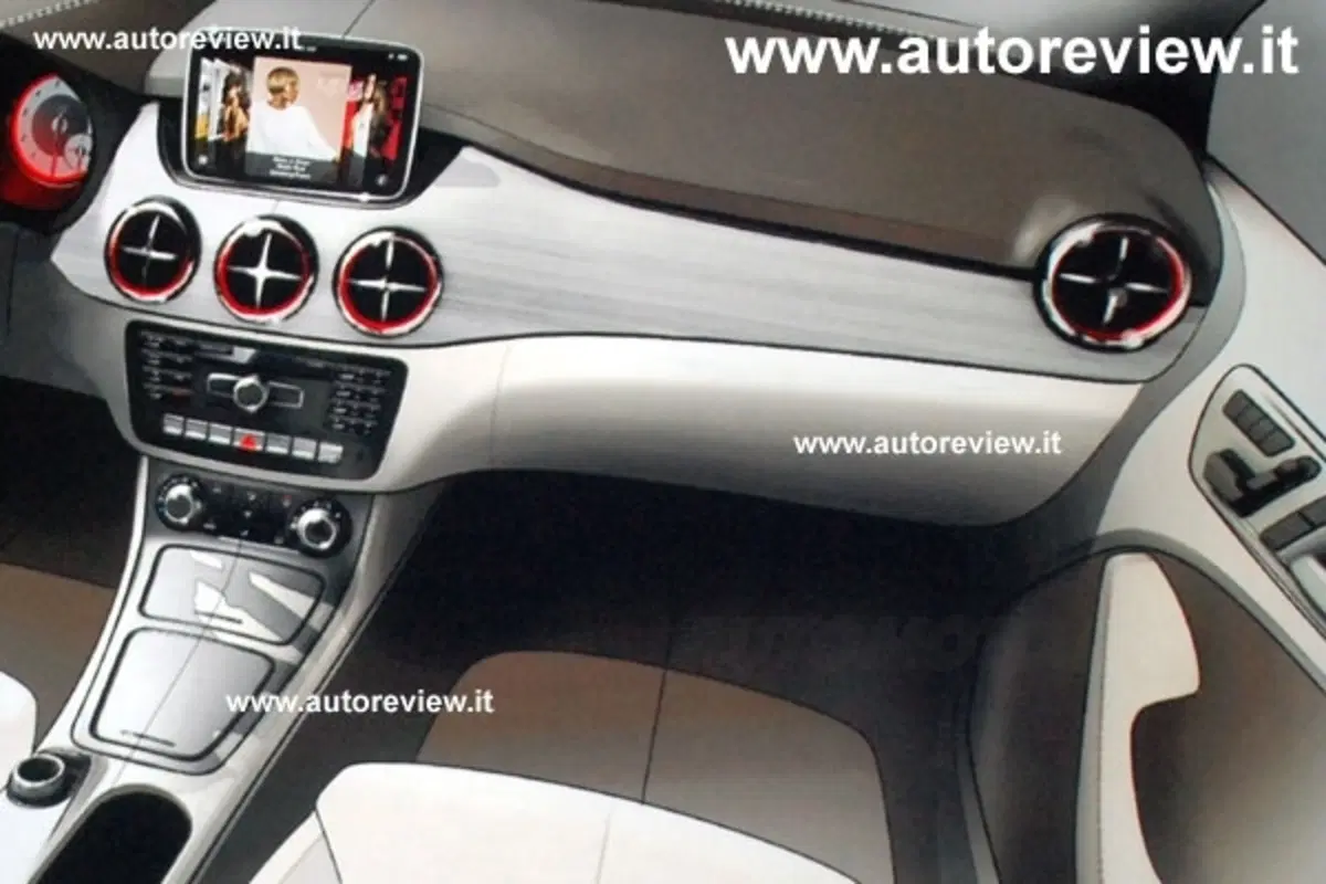 Nuova Mercedes Classe B - ecco gli interni (3)
