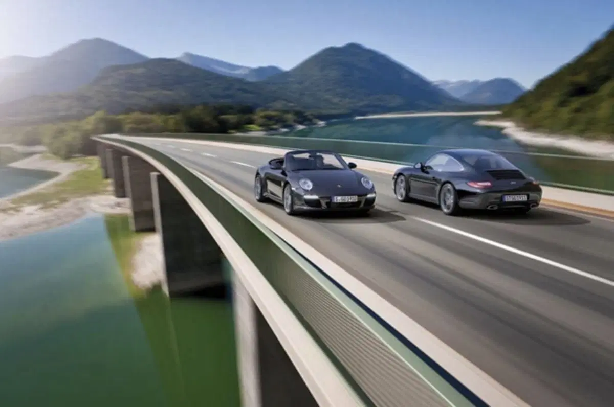 Porsche 911 Black Edition: da 87.212 euro (6)