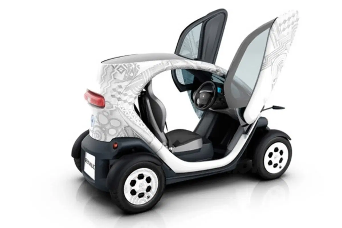 Renault: AAA universitari cercasi (8)