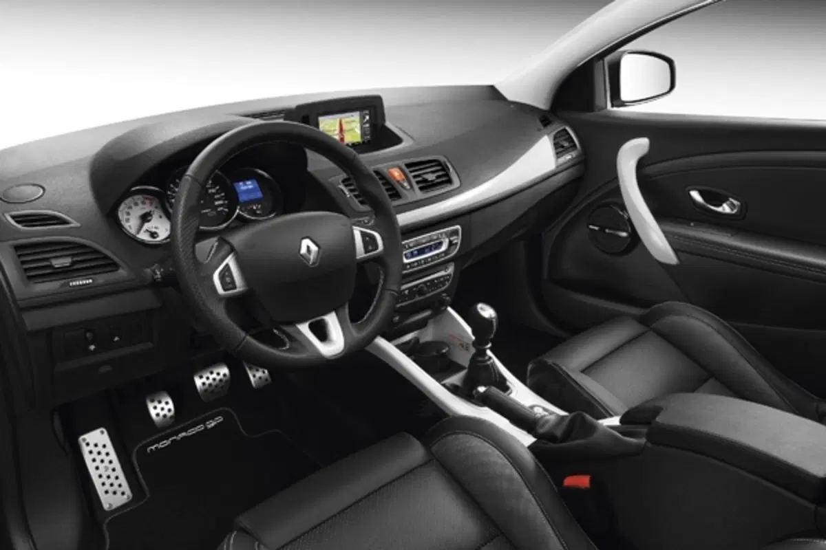 Renault Megane: allestimento Monaco GP per RS e Coupè (7)