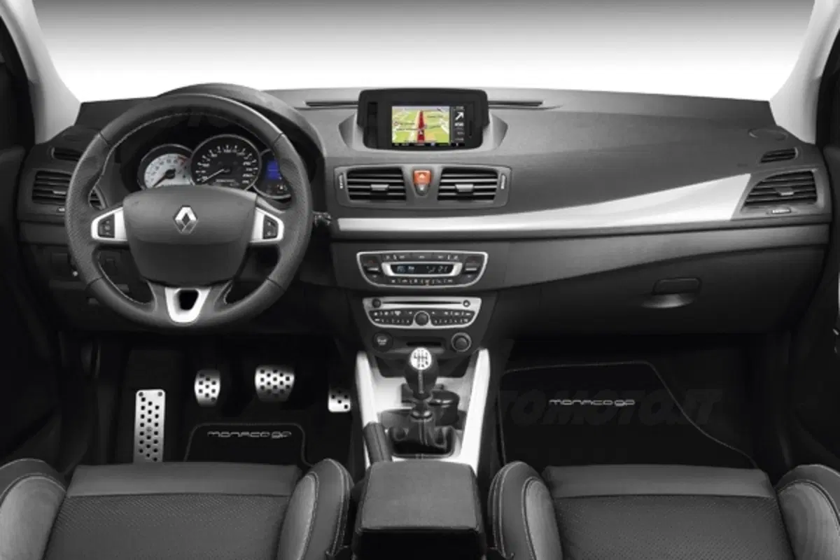 Renault Megane: allestimento Monaco GP per RS e Coupè (11)